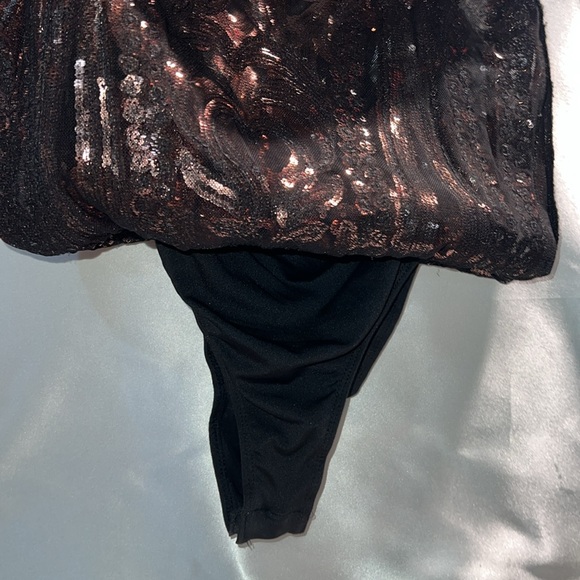 Sequin FashionNova Dress Perfect for NYE size Small - Picture 2 of 2